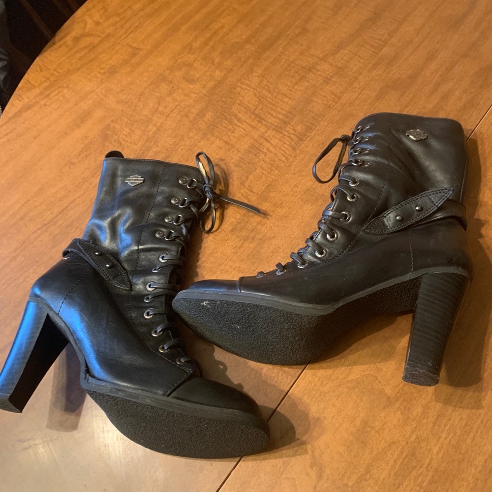 Women’s HD Boots